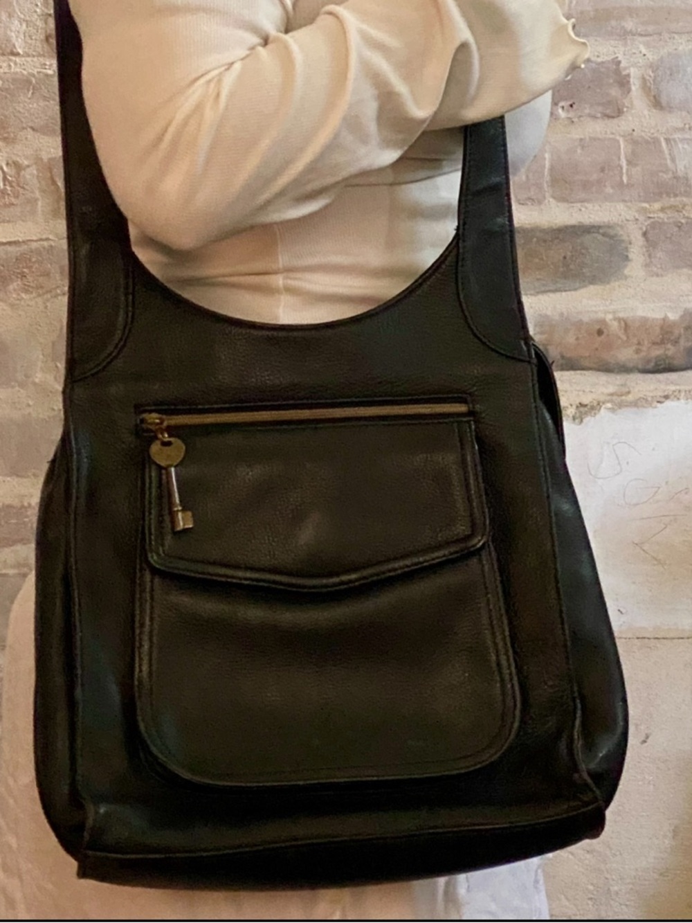 90s Fossil Black Pebbled Leather Shoulder Bag Purse Brass Gold Hardware